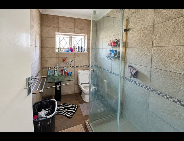 3 BEDROOM FREESTANDING FOR SALE IN ALLEN GROVE